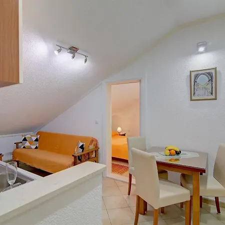 Dance Apartment *